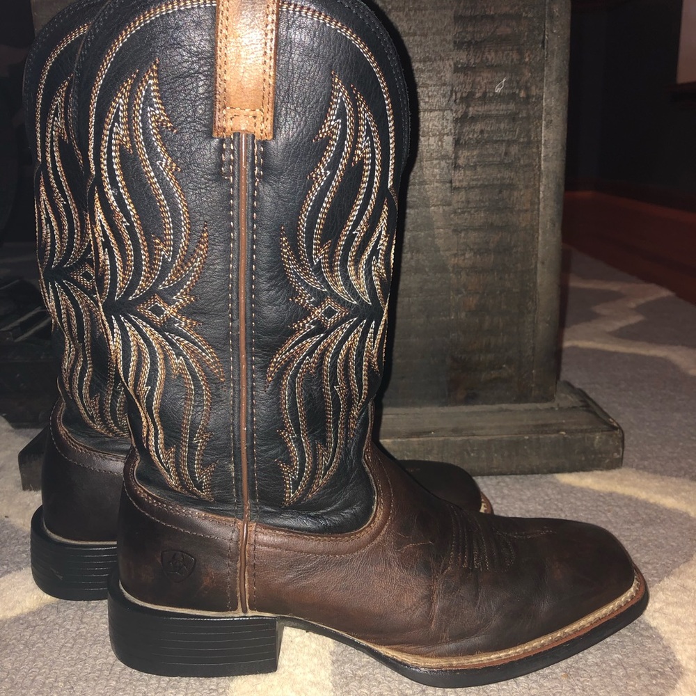 Ariat size 9 boots